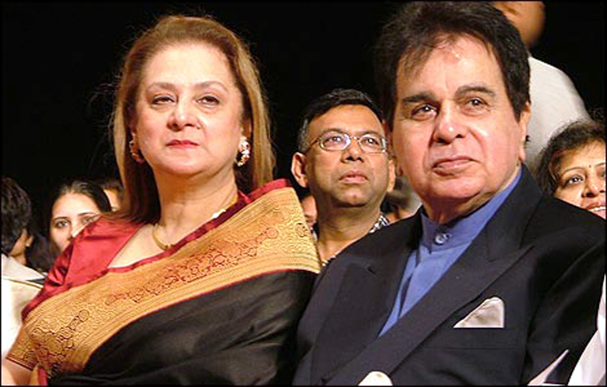 dilip-kumar_with-wife-saira-banu